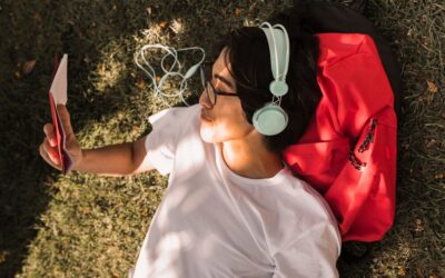 How to Take a Digital Detox Without Missing Out