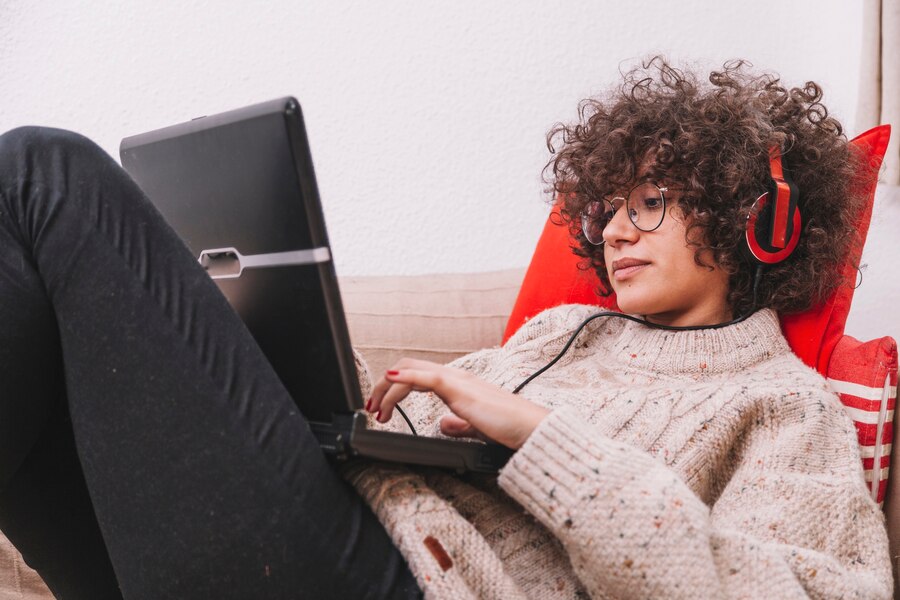 Renting vs Buying Tech: When It Makes Sense